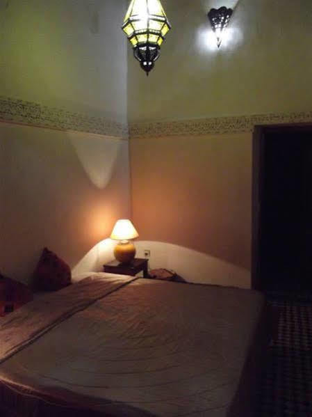 Dar Iman Hotel Фес Екстериор снимка